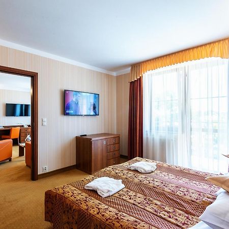 Dworek Morski Spa & Wellness เมียลโน ภายนอก รูปภาพ