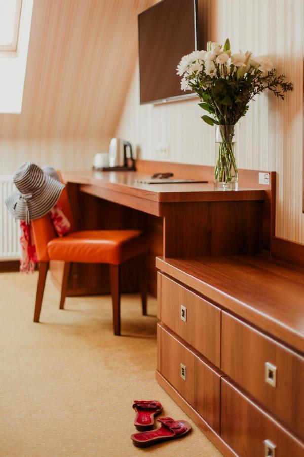 Dworek Morski Spa & Wellness เมียลโน ภายนอก รูปภาพ